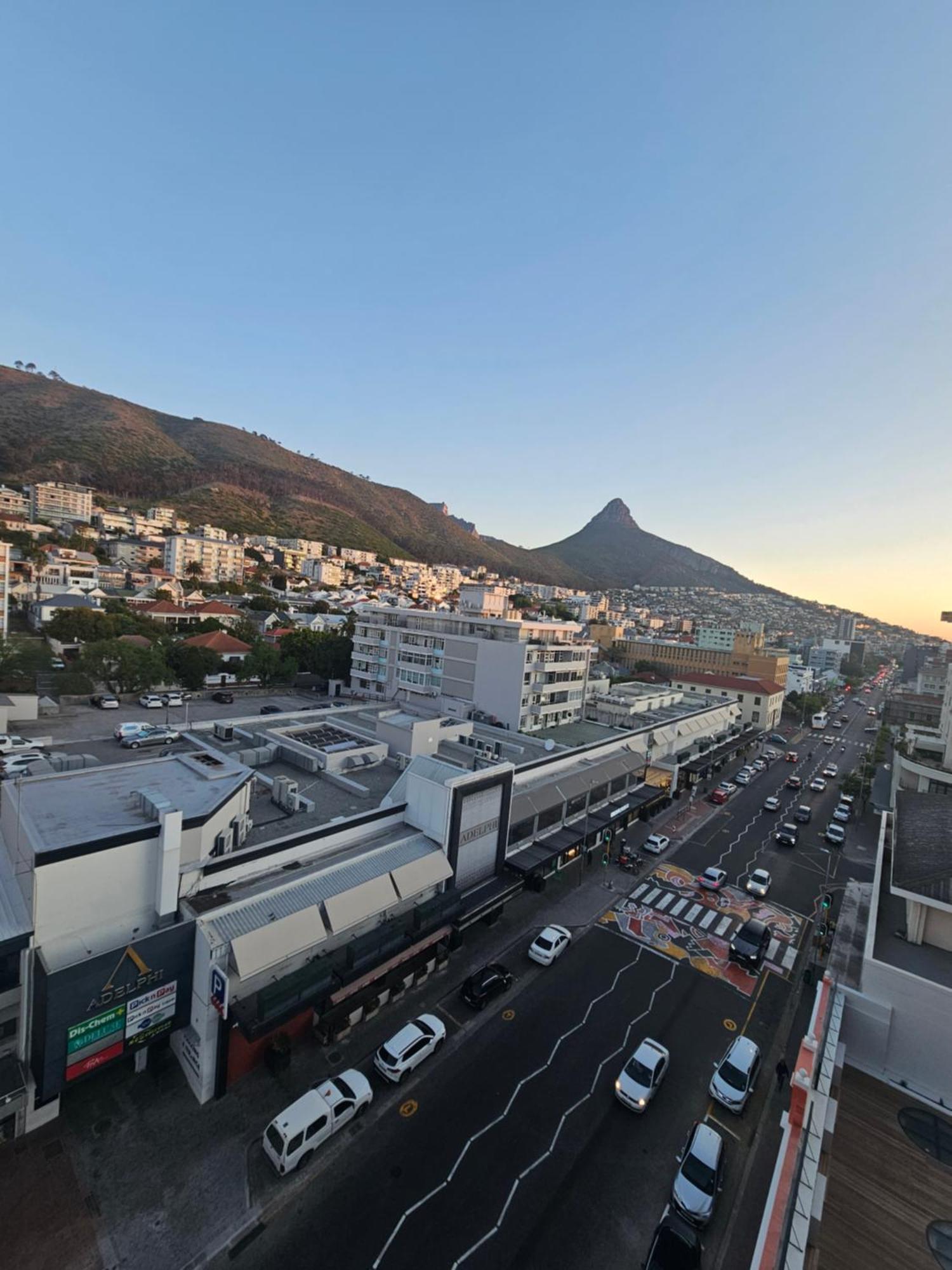 Apartment Modern Micro Sea-point Cape Town